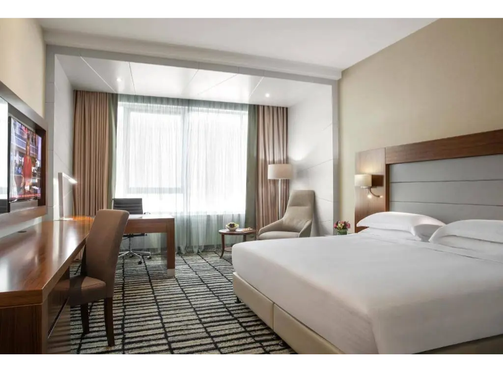 Jumeira Rotana — Guest Room 2