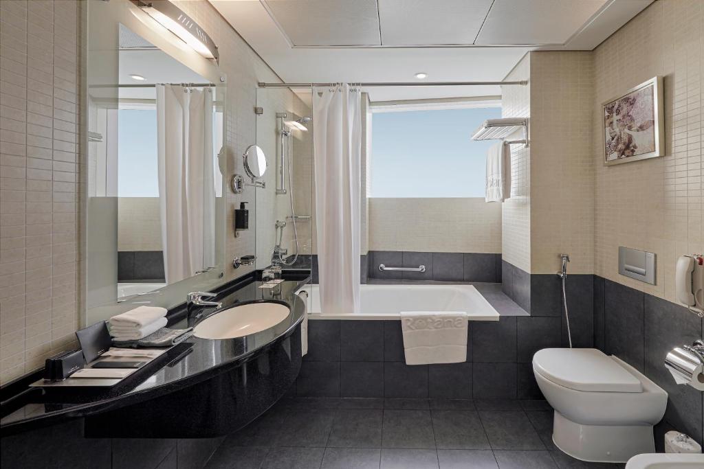 Rose Rayhaan by Rotana — Studio Apartment with Kitchen 2